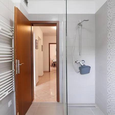 Lili Apartman Pula